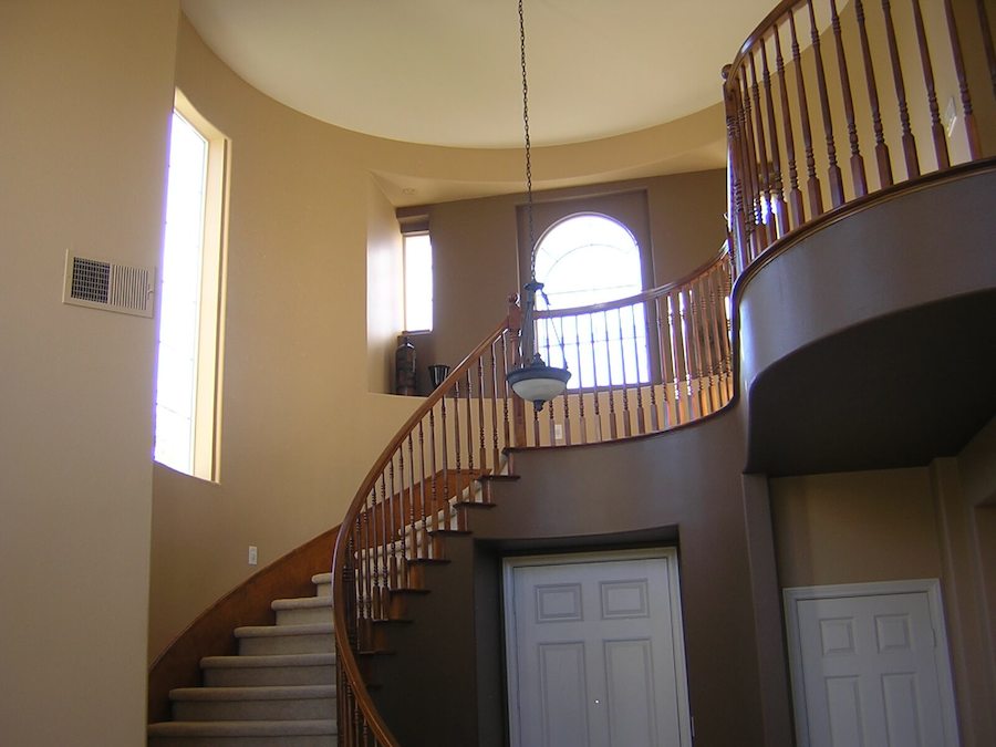entryway fancy paint